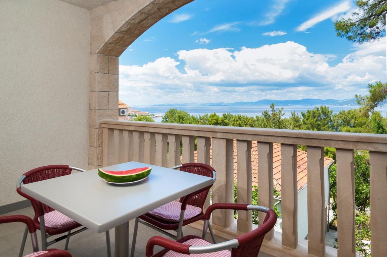 Apartments By The Sea Postira, Brac - 15242 Dış mekan fotoğraf